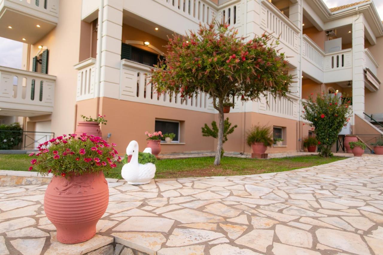 Lady Elena Hotel Ammoudia Extérieur photo