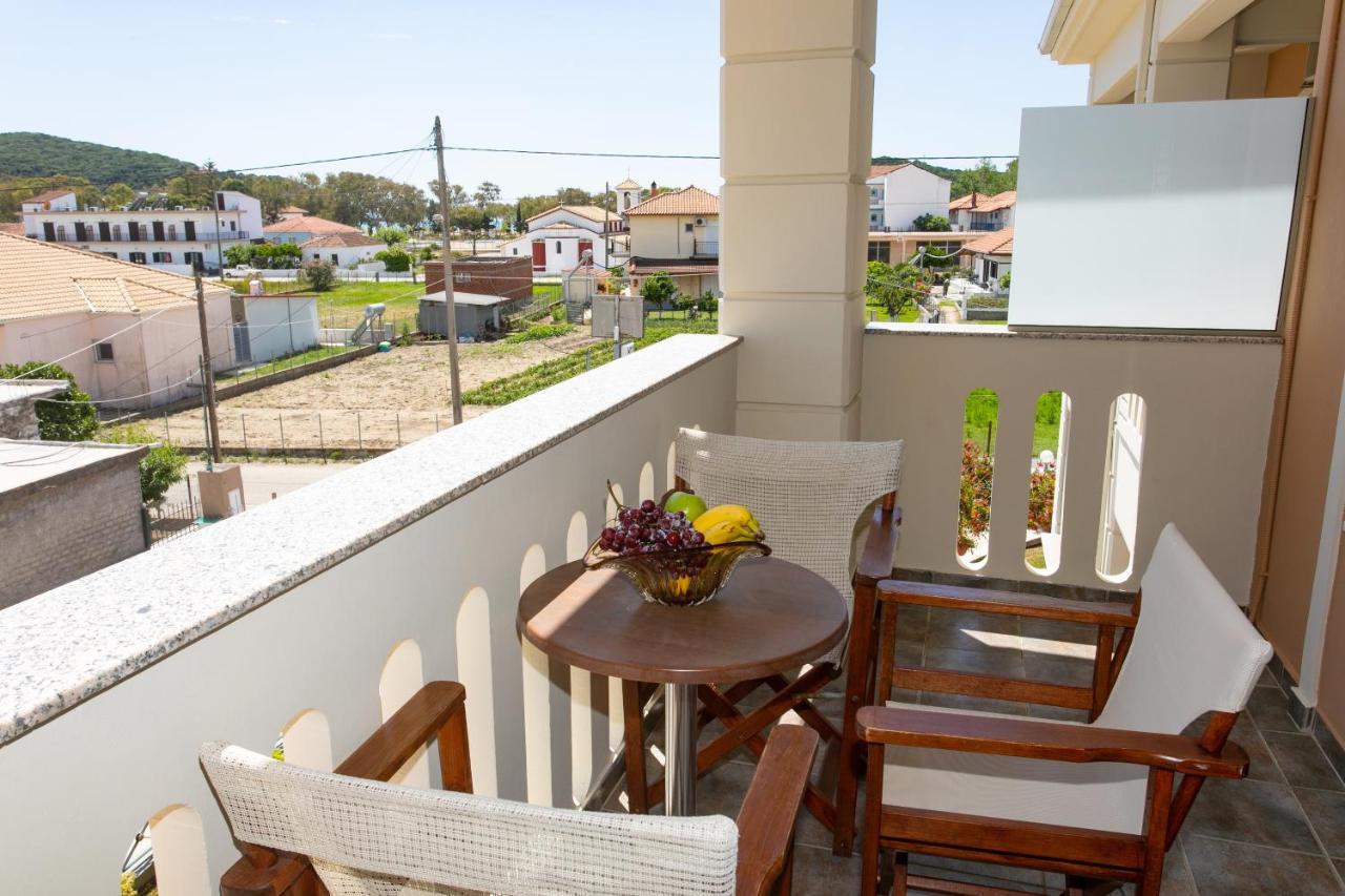 Lady Elena Hotel Ammoudia Extérieur photo